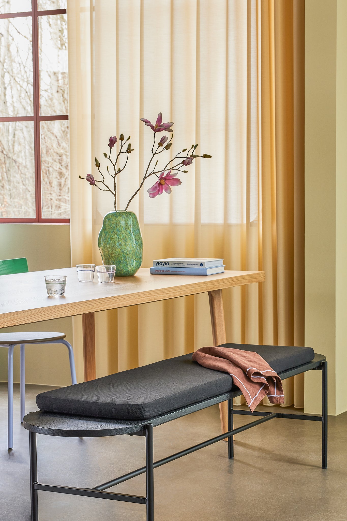 HUBSCH - Norm bank - Zwart