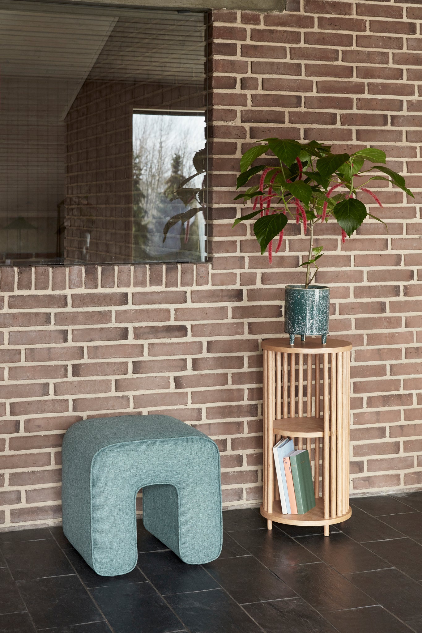 HUBSCH - side table/cabinet - Natural