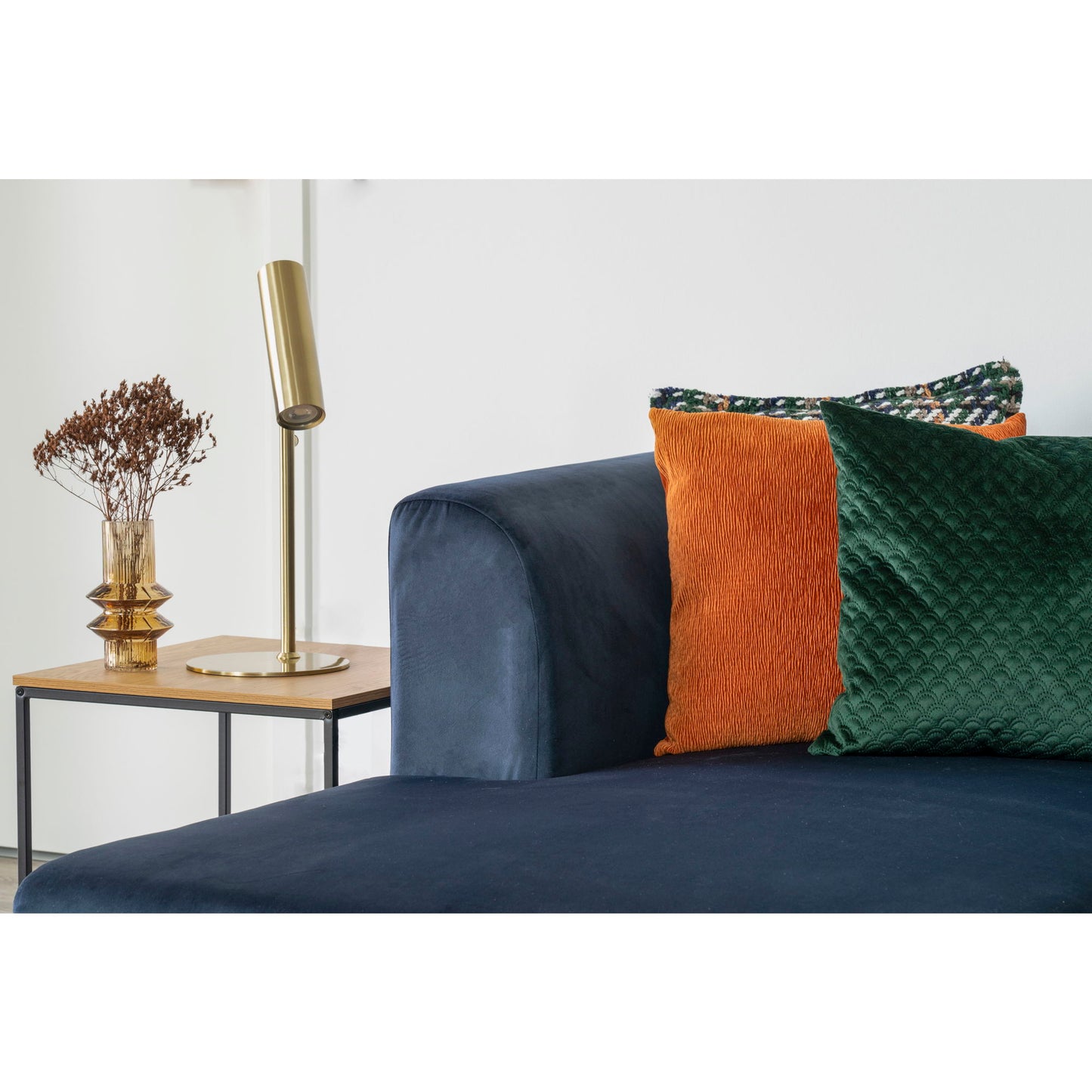 HOUSE NORDIC - Vita side table - black/oak