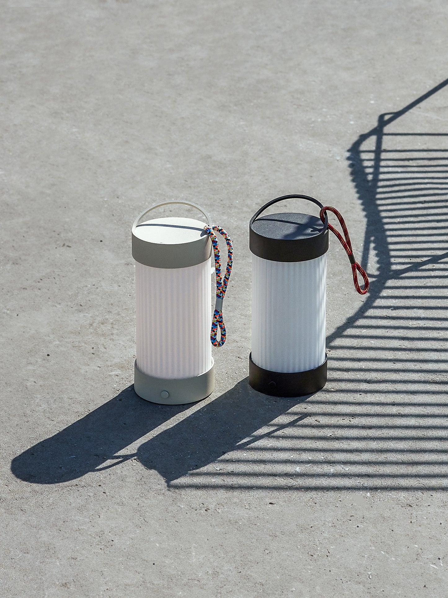 HUBSCH - Camp portable lamp - zand